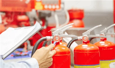 Dalam situasi apa alat pemadam kebakaran sederhana cocok digunakan?